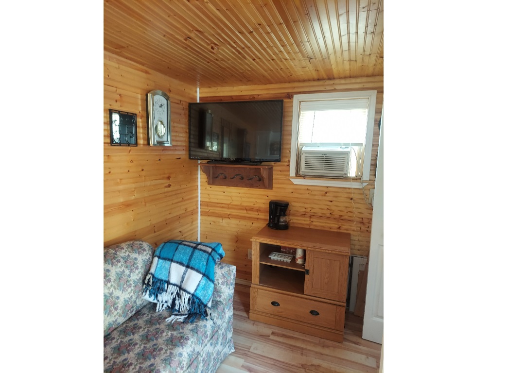 Lot 253